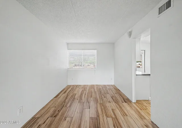 5th image of 7141 N 16Th St, Phoenix, AZ 85020