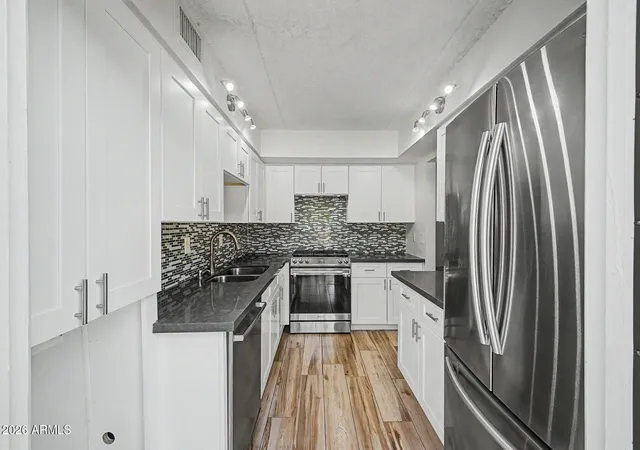 2nd image of 7141 N 16th St #10, Phoenix, AZ 85020 | MLS# 7028885