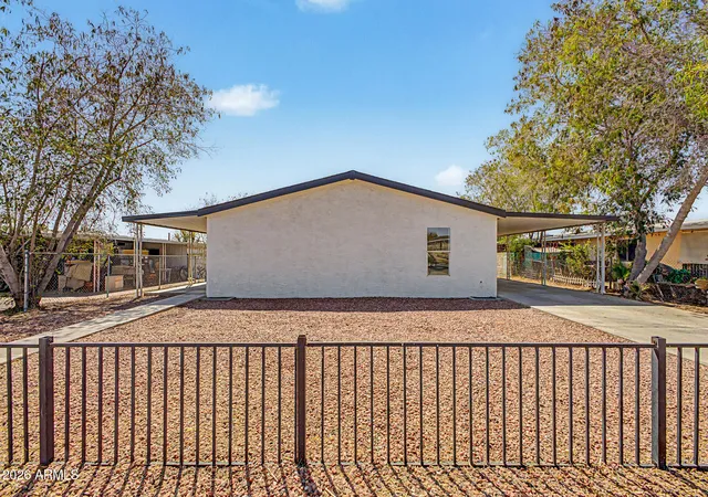 Homes for sale in Glendale, AZ | 7130 N 68Th Dr, Glendale, AZ 85303 | MLS# 7027063