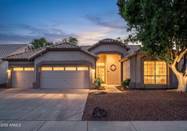 1st image of 722 W Kelton Ln, Phoenix, AZ 85023 | MLS# 7027263