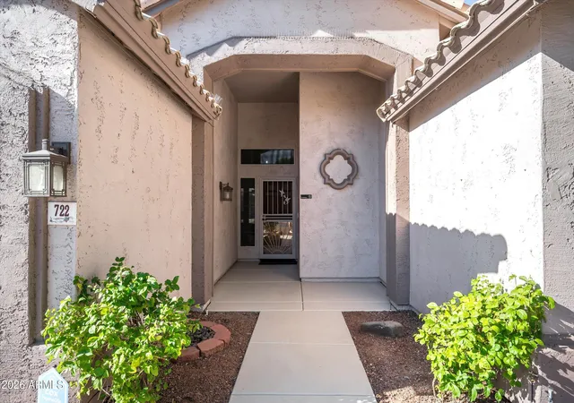 Photo 2 of Sale Pending at 722 W Kelton Ln, Phoenix, AZ 85023 | MLS# 7027263 | Listing updated on 2026-07-23