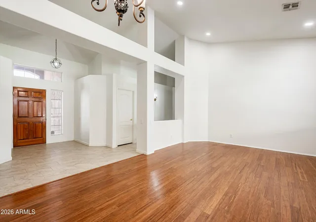 Photo 3 of Sale Pending at 722 W Kelton Ln, Phoenix, AZ 85023 | MLS# 7027263 | Listing updated on 2026-07-23