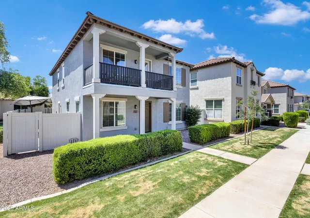 1st image of 907 S Henry Ln, Gilbert, AZ 85296 | MLS# 7027226