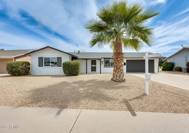 2nd image of 10801 W El Dorado Dr, Sun City, AZ 85351 | MLS# 7028320