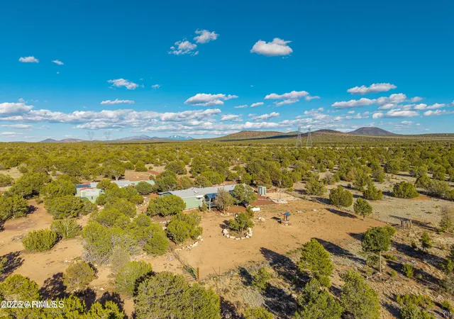 Homes for sale in Williams, AZ | 13626 N Ravenwood Rd N, Williams, AZ 86046 | MLS# 7042449