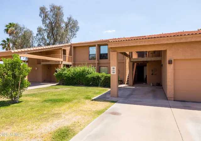 Homes for sale in Fountain Hills, AZ | 16255 E Chiquita Drive, Fountain Hills, AZ 85268 | Houzeo