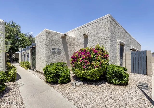 2nd image of 704 S Lebanon Ln, Tempe, AZ 85288 | MLS# 7030428