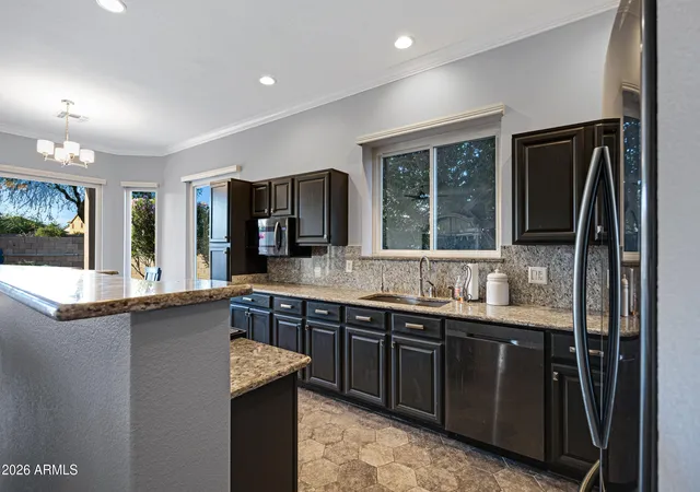 Photo 4 of Sale Pending at 700 W Cherrywood Dr, Chandler, AZ 85248 | MLS# 7028998 | Listing updated on 2026-10-09