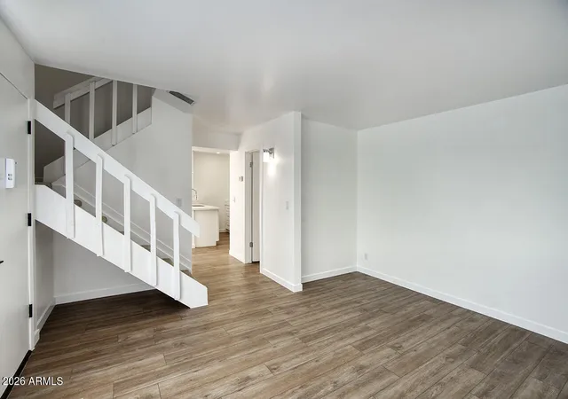 Listing Photo 4 - Condo for sale in building located at 8055 E Thomas Rd, Scottsdale, AZ 85251 - Unit #E115