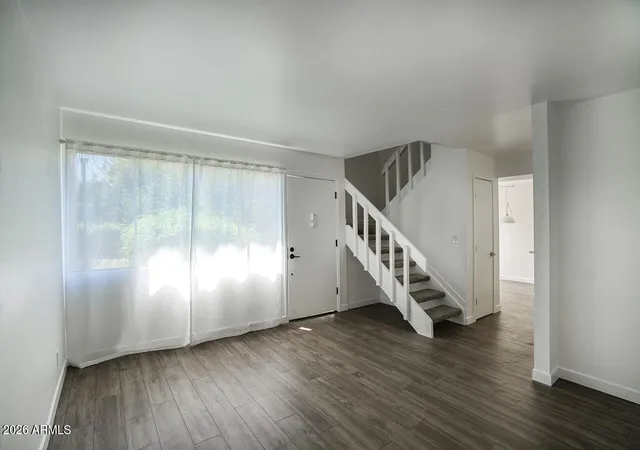 Listing Photo 5 - Condo for sale in building located at 8055 E Thomas Rd, Scottsdale, AZ 85251 - Unit #E115