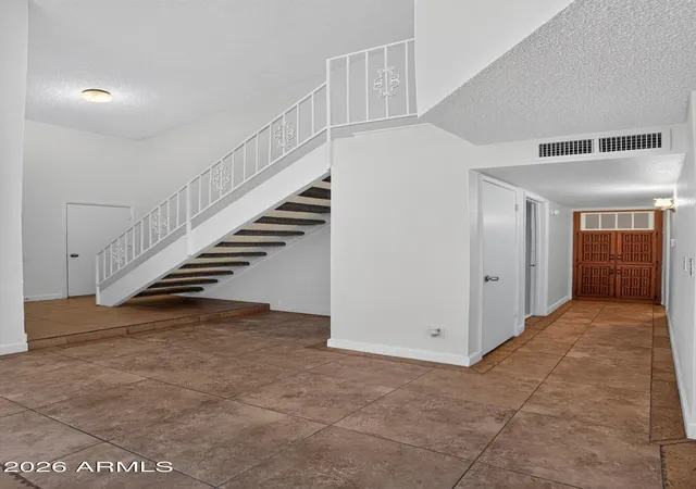 Listing Photo 5 - Condo for sale in building located at 3646 N 67Th Ave, Phoenix, AZ 85033 - Unit #81