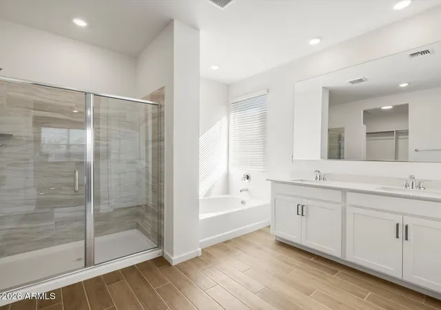 1st image of 333 W Rock Needle Trl, Apache Junction, AZ 85120 | MLS# 7027558