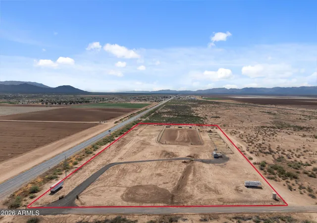 Homes for sale in Aguila, AZ | 50128 W Us Hwy 60 Hwy, Aguila, AZ 85320 | MLS# 7027615