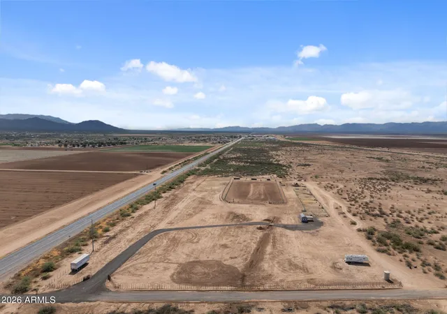 Homes for sale in Aguila, AZ | 50128 W Us Hwy 60 Hwy, Aguila, AZ 85320 | MLS# 7027615