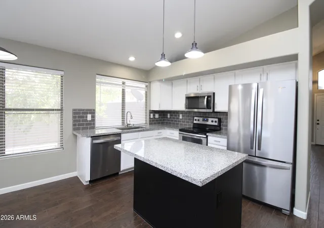 4th image of 1816 E Morgan Dr, Gilbert, AZ 85295 | MLS# 7031278