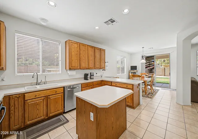 Photo 3 of Single family home for sale at 460 W Ebony Way, Chandler, AZ 85248 | MLS# 7034091 | Listing updated on 2026-09-17