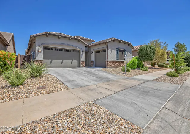 Photo 1 of Single family home for sale at 18868 W Laurel Ln, Surprise, AZ 85388 | MLS# 7028872 | Listing updated on 2026-08-18