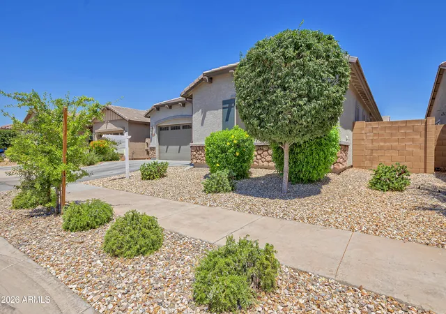 Photo 3 of Single family home for sale at 18868 W Laurel Ln, Surprise, AZ 85388 | MLS# 7028872 | Listing updated on 2026-08-18