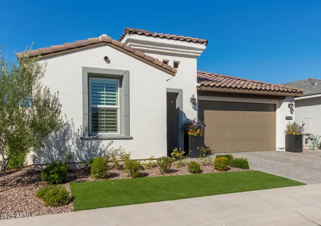 Photo 3 of Sale Pending at 17400 W Auburn St, Surprise, AZ 85388 | MLS# 7027976 | Listing updated on 2026-09-17