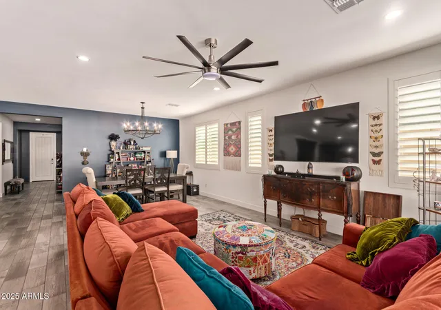 Photo 4 of Sale Pending at 17400 W Auburn St, Surprise, AZ 85388 | MLS# 7027976 | Listing updated on 2026-09-17