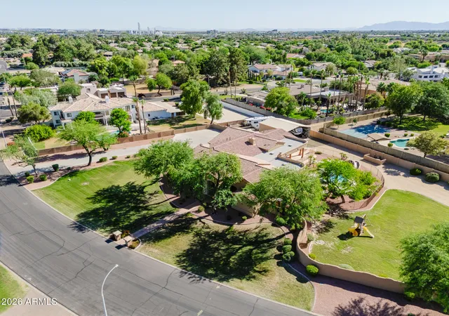 3rd image of 650 N Bullmoose Dr, Chandler, AZ 85224 | MLS# 7035665