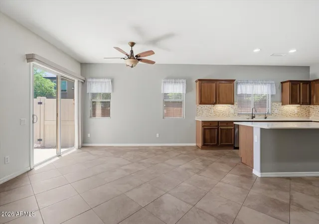 5th image of 1945 W Busoni Pl, Phoenix, AZ 85023 | MLS# 7028777
