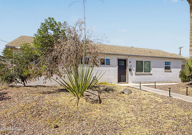 3rd image of 2208 W San Miguel Ave, Phoenix, AZ 85015 | MLS# 7031069