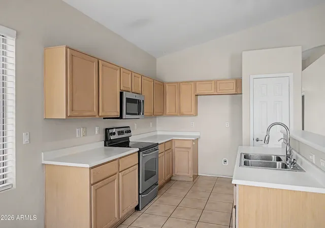 Photo 3 of Single family home for sale at 4414 E Dry Crk Rd, Phoenix, AZ 85044 | MLS# 7028640 | Listing updated on 2026-09-28
