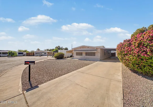 Homes for sale in Glendale, AZ | 6602 W Mission Ln, Glendale, AZ 85302 | MLS# 7029150