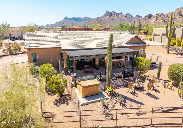 Photo 3 of Single family home for sale at 931 E Echo Cir, Apache Junction, AZ 85119 | MLS# 7031494 | Listing updated on 2026-09-16