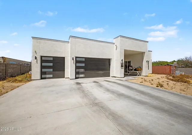 Homes for sale in Phoenix, AZ | 744 E Desert Ln, Phoenix, AZ 85042 | MLS# 7031484