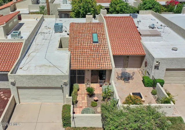 Photo 3 of Townhouse for sale at 5006 N 78th Place, Scottsdale, AZ 85250 | MLS# 7029147 | Listing updated on 2026-09-12