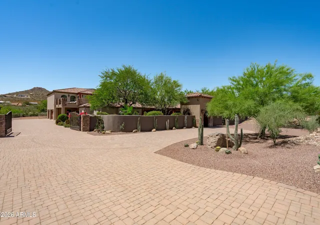 5th image of 1823 W Maddock Rd, Phoenix, AZ 85086 | MLS# 7031026