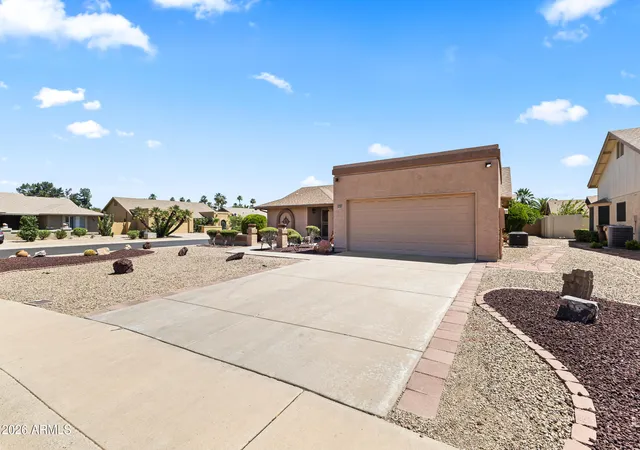 3rd image of 9821 W Oraibi Dr, Peoria, AZ 85382 | MLS# 7029242