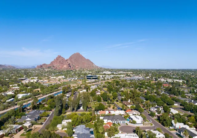 3rd image of 3445 E Oregon Ave, Phoenix, AZ 85018 | MLS# 7029294