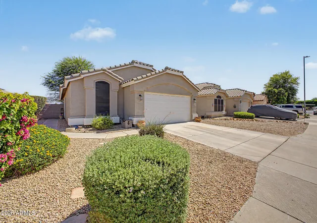 Photo 2 of Single family home for sale at 15215 W Eureka Trl, Surprise, AZ 85374 | MLS# 7030943 | Listing updated on 2026-09-02