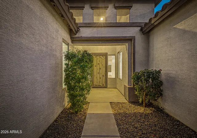 Photo 4 of Single family home for sale at 5610 S Eucalyptus Pl, Chandler, AZ 85249 | MLS# 7029377 | Listing updated on 2026-08-22
