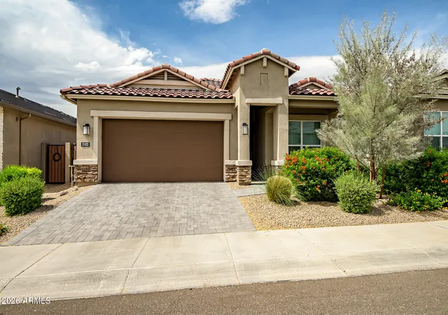 Homes for sale in Phoenix, AZ | 21922 N 61st Wy, Phoenix, AZ 85054 | MLS# 7029349