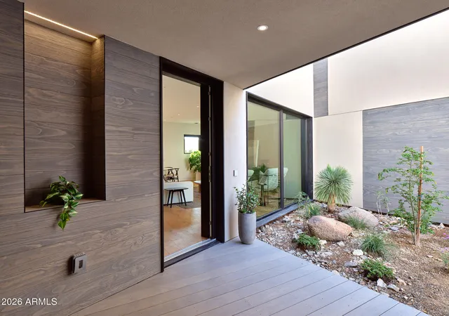 4th image of 1740 E Ocotillo Rd #1, Phoenix, AZ 85016 | MLS# 7029550
