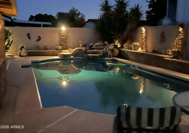 Photo 3 of Sale Pending at 4035 W Dahlia Dr, Phoenix, AZ 85029 | MLS# 7029517 | Listing updated on 2026-07-31