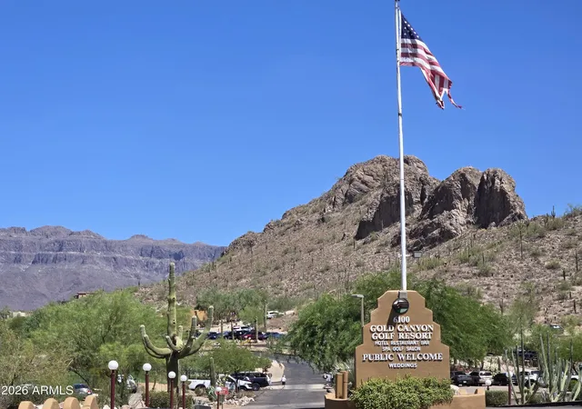 Photo 4 of Sale Pending at 9189 E Avenida La Tarde, Gold Canyon, AZ 85118 | MLS# 7029848 | Listing updated on 2026-09-21