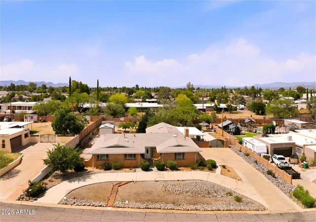Photo 2 of Single family home for sale at 3017 Cardinal Dr, Sierra Vista, AZ 85635 | MLS# 7029780 | Listing updated on 2026-09-16