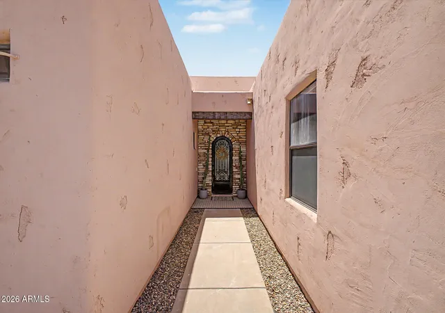 3rd image of 1535 E Kings Ct, Gilbert, AZ 85234 | MLS# 7033394