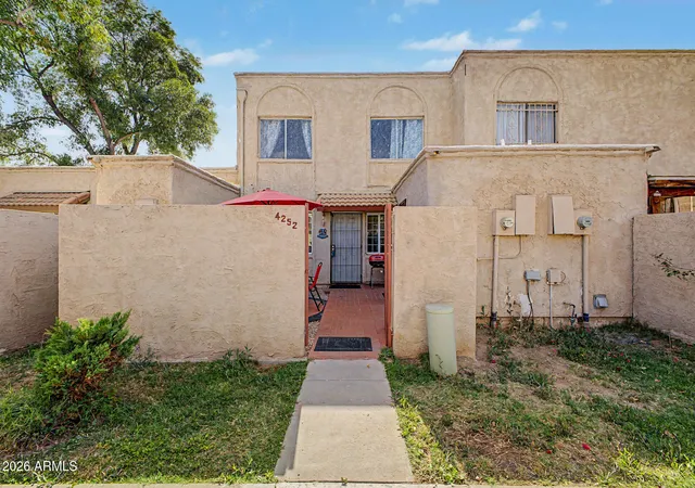 1st image of 4252 N 68th Ln, Phoenix, AZ 85033 | MLS# 7031717