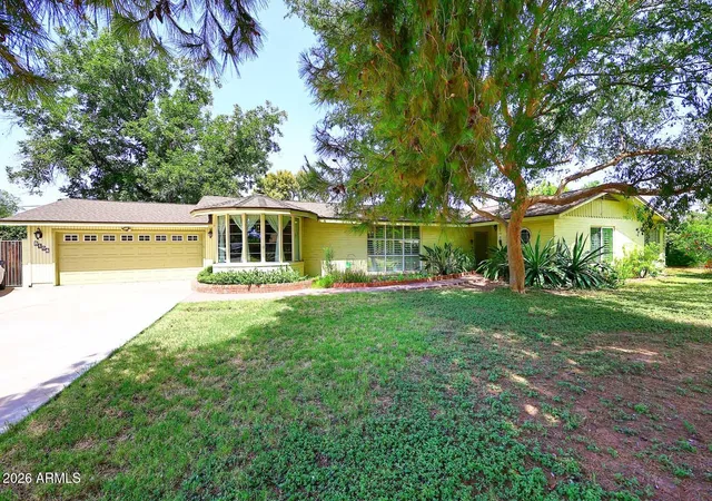 Photo 2 of Single family home for sale at 8104 N 8th Avenue, Phoenix, AZ 85021 | MLS# 7038565 | Listing updated on 2026-08-11