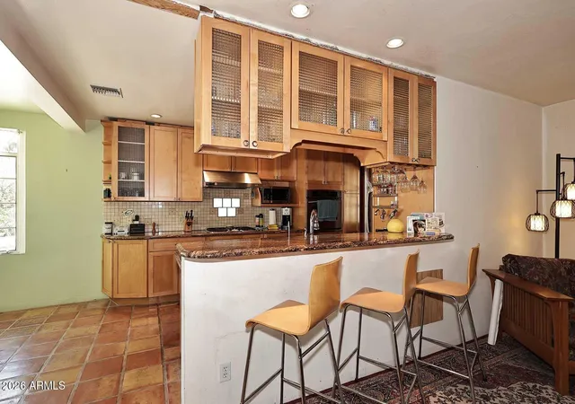 Photo 3 of Single family home for sale at 8104 N 8th Avenue, Phoenix, AZ 85021 | MLS# 7038565 | Listing updated on 2026-08-11