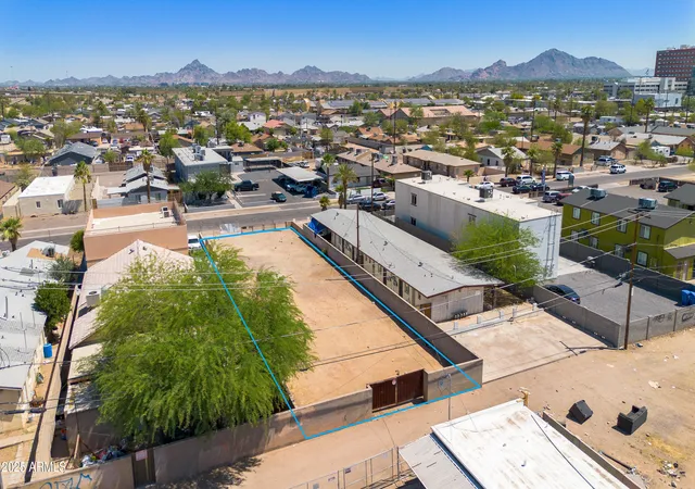 1st image of 2145 E Taylor St #11, Phoenix, AZ 85006 | MLS# 7031370