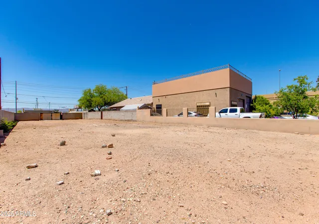 5th image of 2145 E Taylor St #11, Phoenix, AZ 85006 | MLS# 7031370