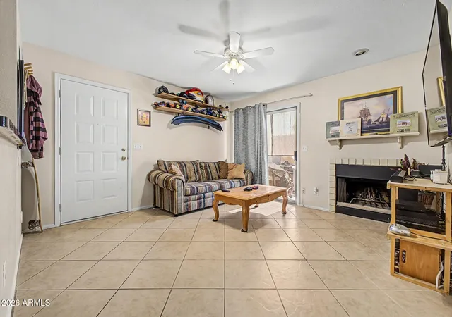 Homes for sale in Mesa, AZ | 533 W Guadalupe Rd, Mesa, AZ 85210