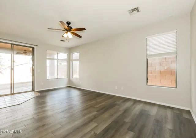 Photo 3 of Single family home for sale at 10 E Ml Reef Dr, San Tan Valley, AZ 85143 | MLS# 7030574 | Listing updated on 2026-10-22